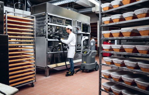 Revolūcija rūpnieciskajā tīrīšanā ar Kärcher sausā ledus tehnoloģijām